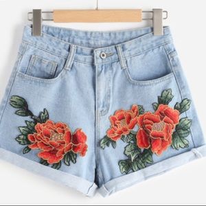 Rose design denim shorts